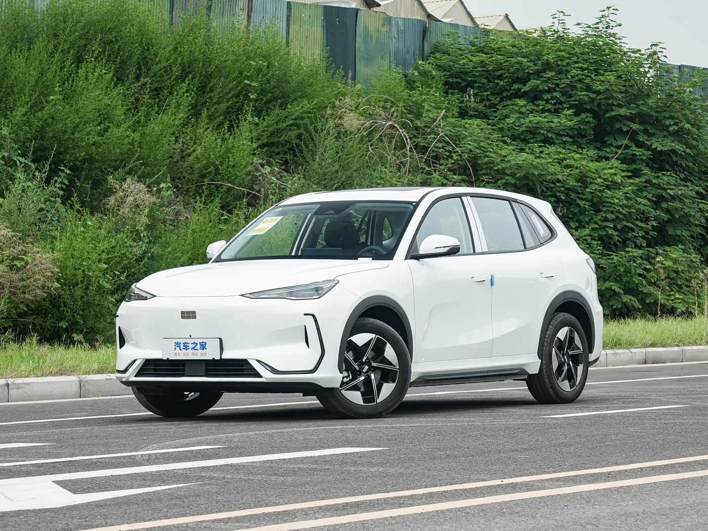 Geely Galaxy E5