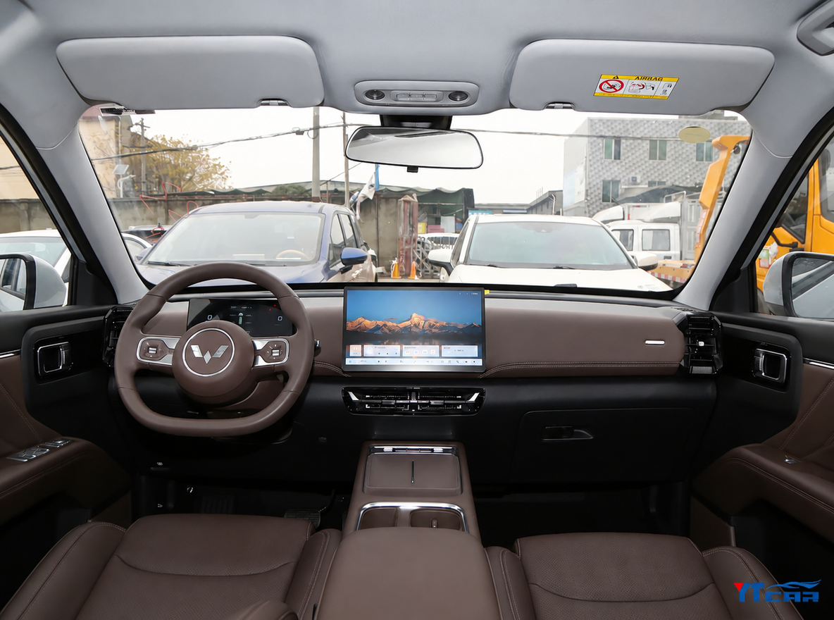 Wuling Starlight 560 EV — Vehicle image gallery image 4 of 11