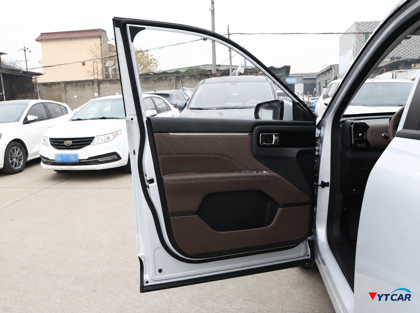 Wuling Starlight 560 EV — Vehicle image gallery image 7 of 11